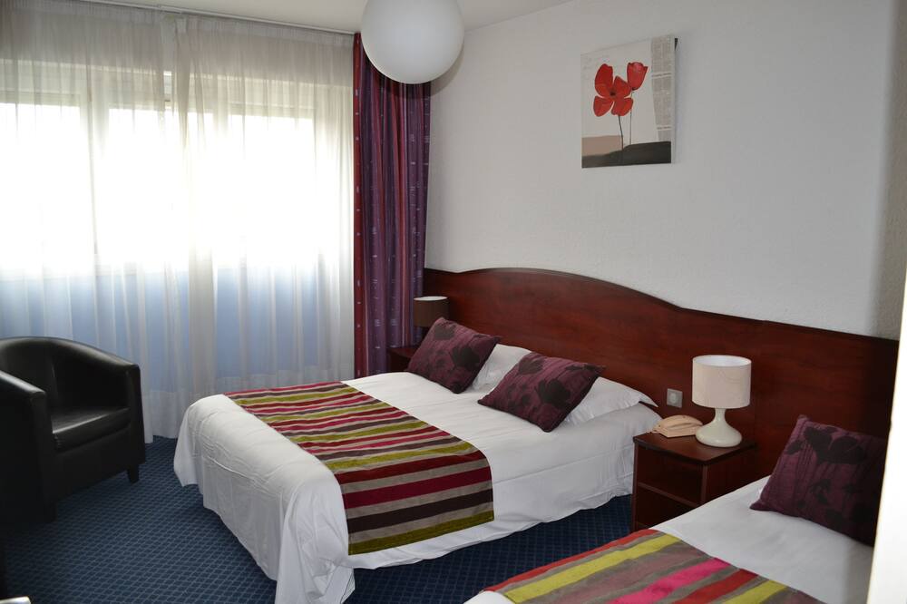 Photo of Bedroom in Morlaix