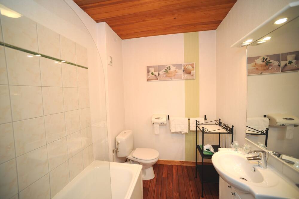 Photo of Bathroom in Morlaix