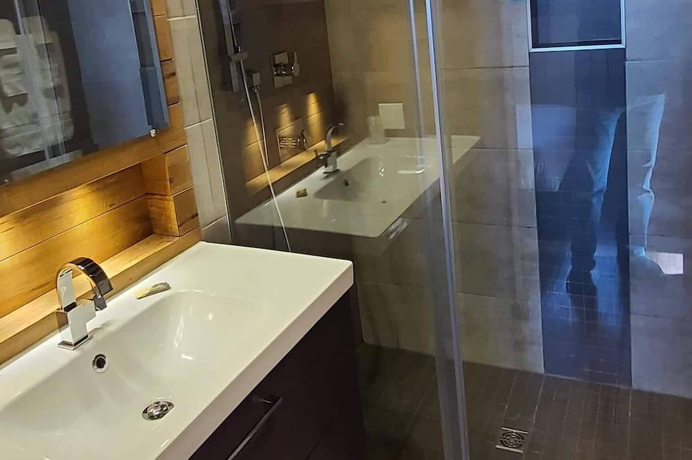 Photo of Bathroom in Bathurst