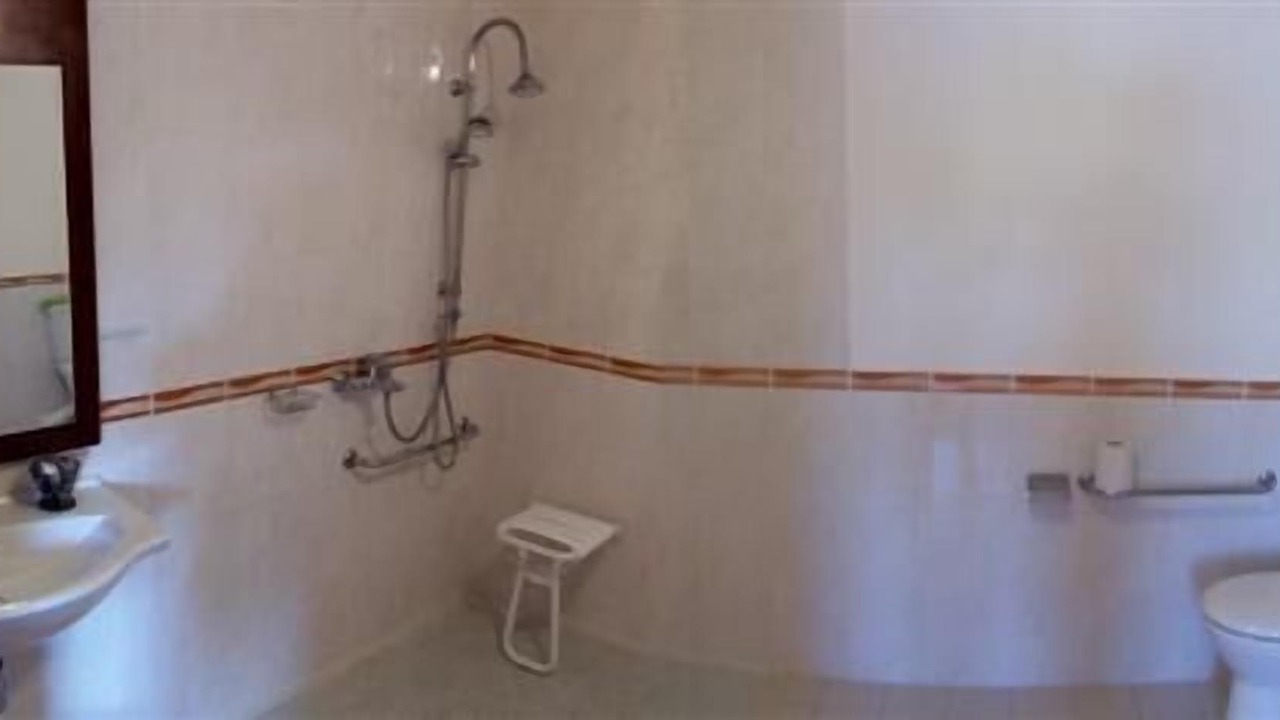 Photo of Others in Amou