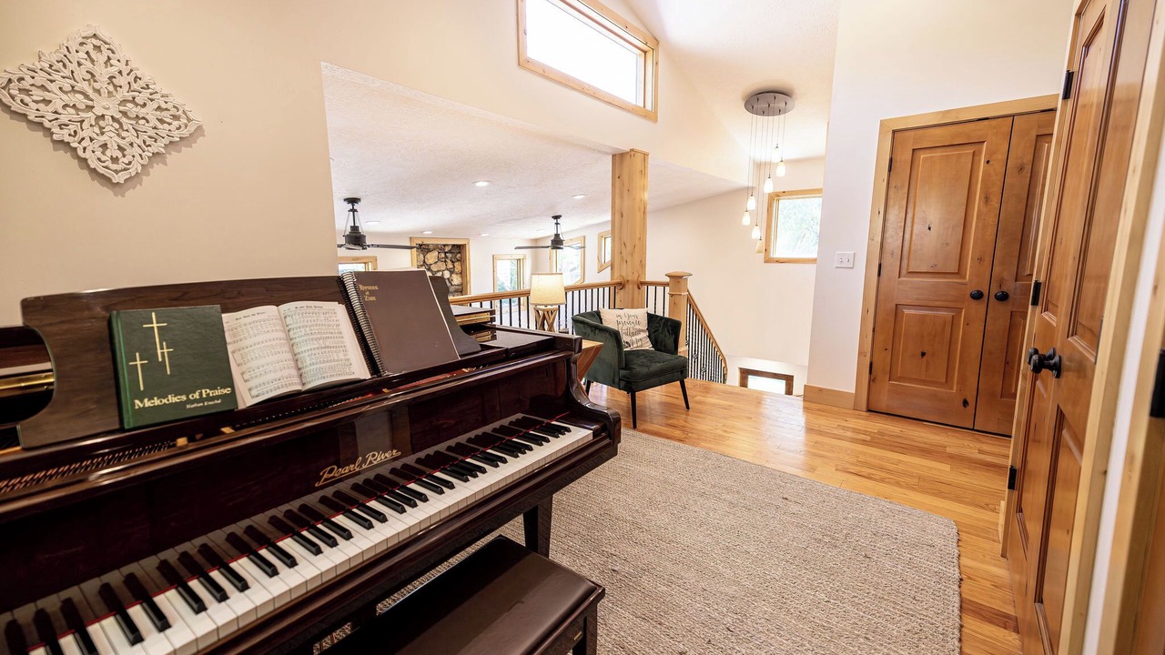 Photo of Livingroom in Holladay