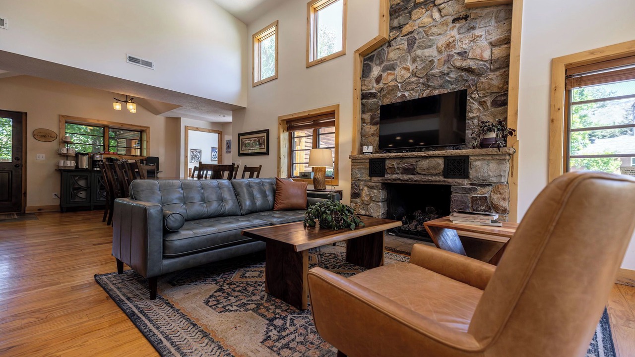Photo of Livingroom in Holladay