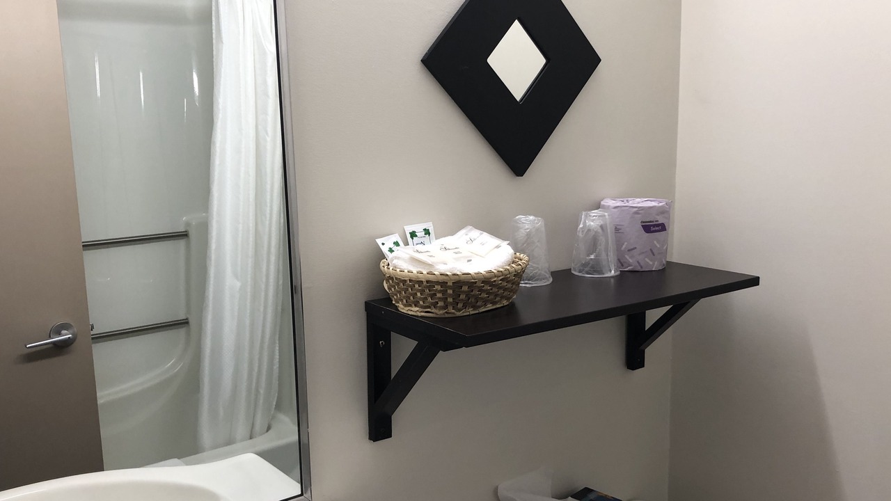 Photo of Bathroom in Mont-St-Hilaire