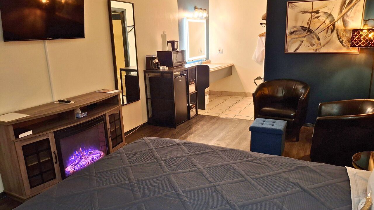Photo of Bedroom in Branson West