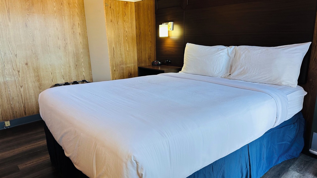 Photo of Bedroom in Blaine