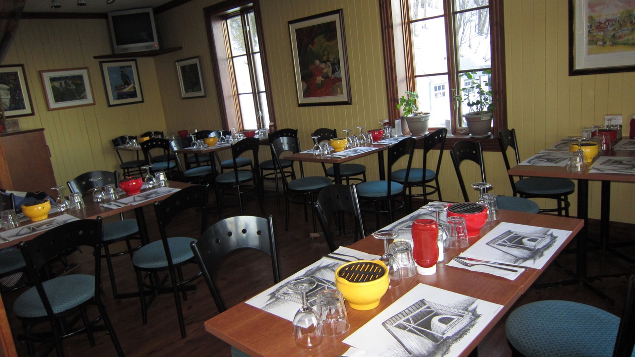 Photo of Others in Petite-Riviere-Saint-Francois