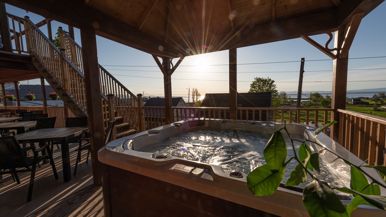 Photo of Patio Balcony in Petite-Riviere-Saint-Francois