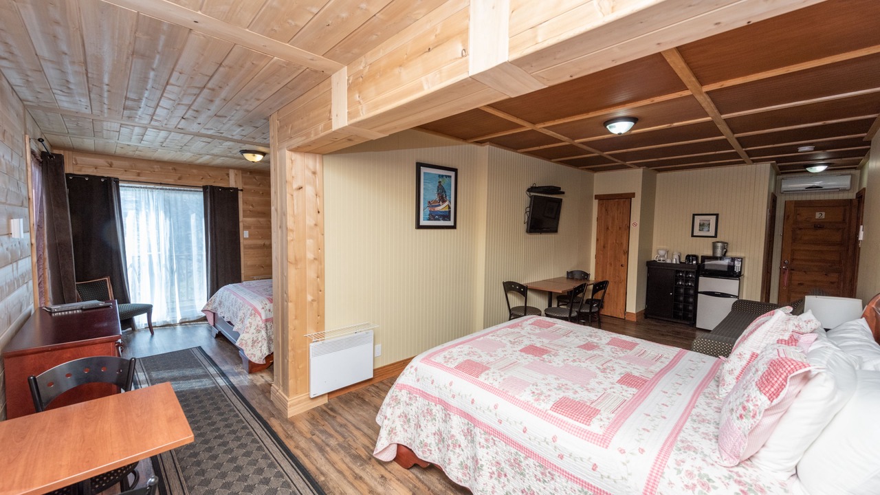 Photo of Bedroom in Petite-Riviere-Saint-Francois
