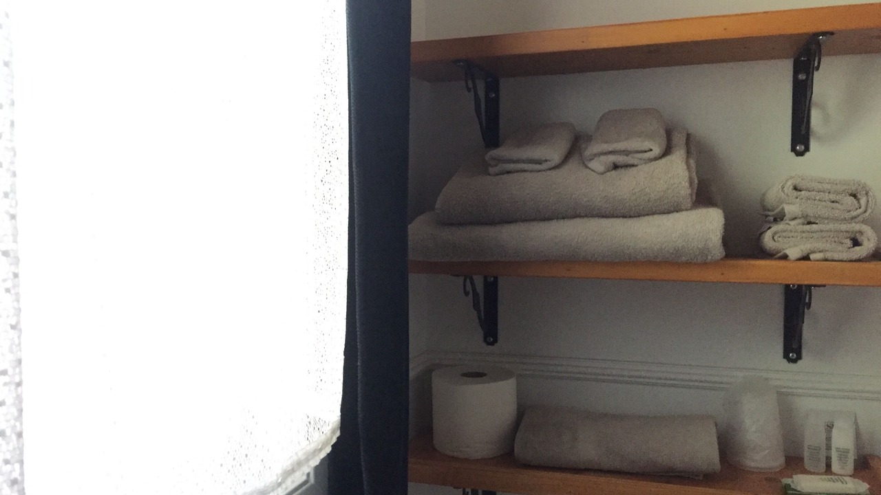 Photo of Bathroom in Dunsmuir