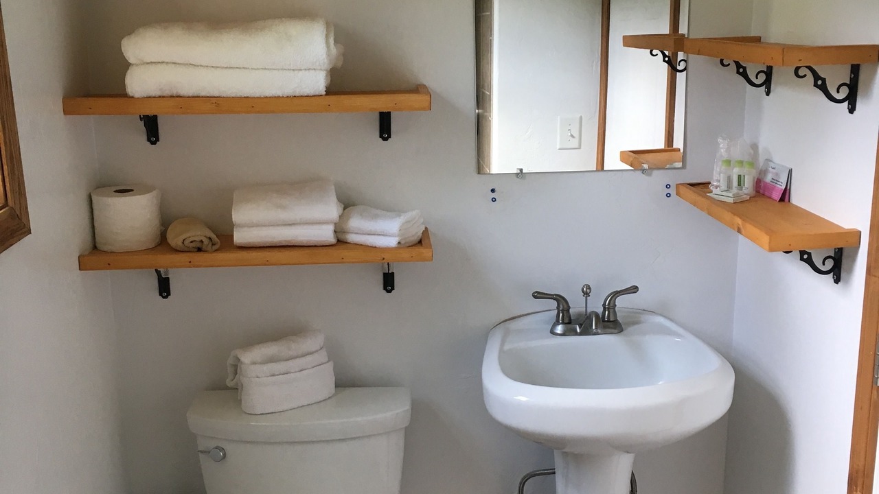 Photo of Bedroom in Dunsmuir