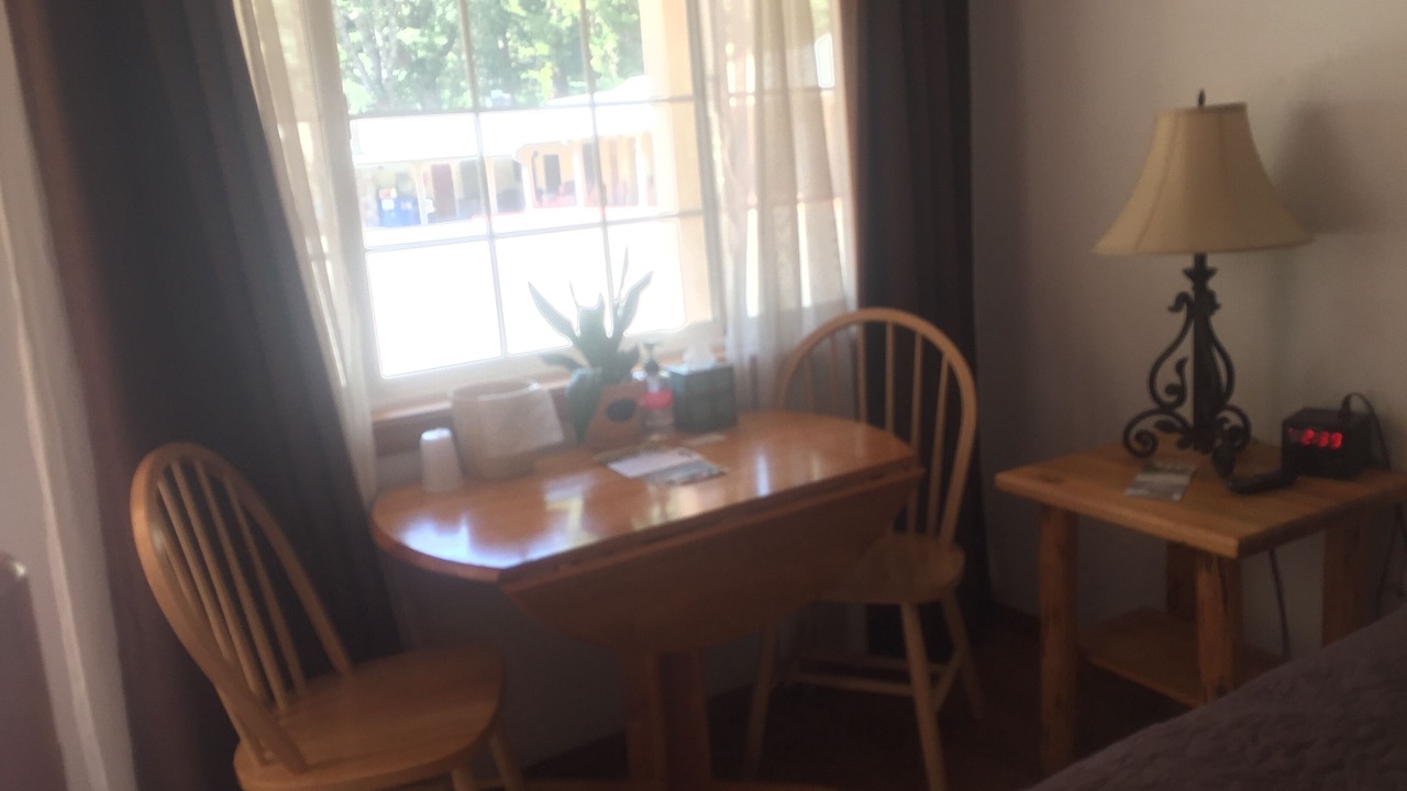 Photo of Bedroom in Dunsmuir