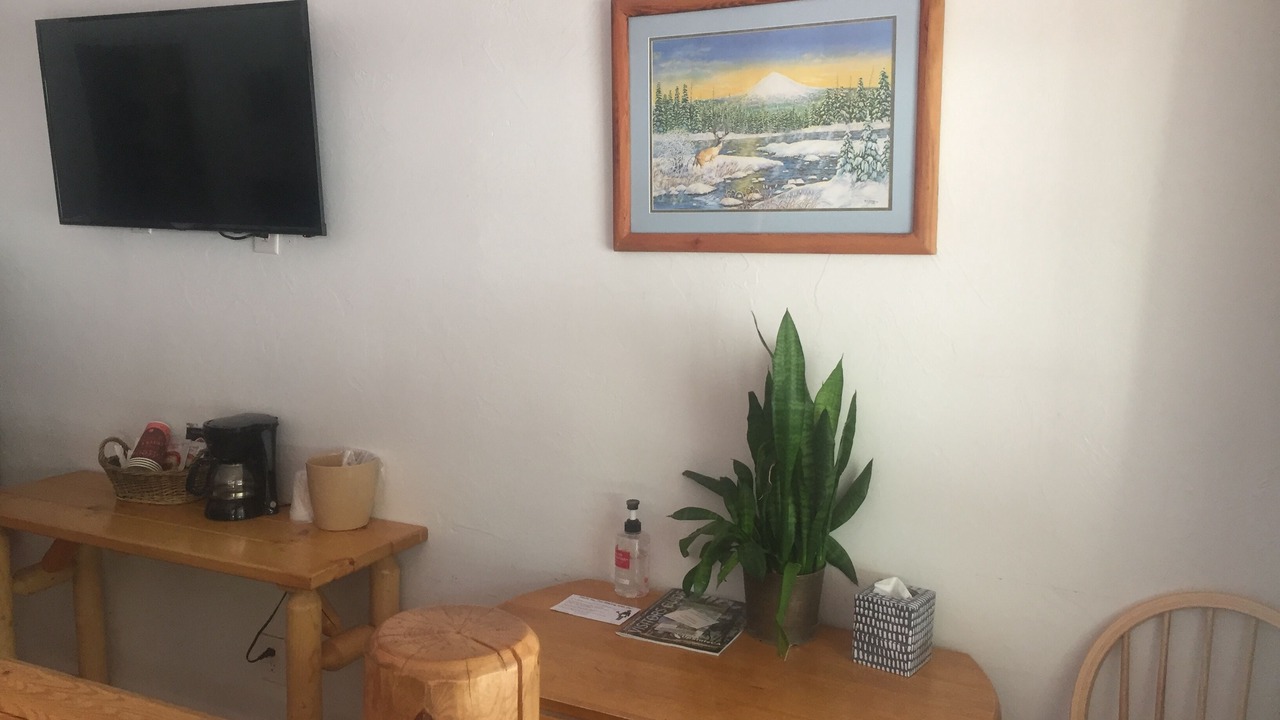 Photo of Bedroom in Dunsmuir