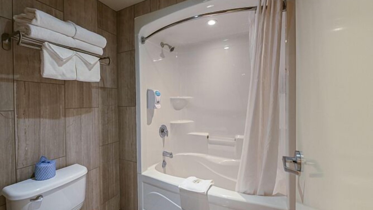 Photo of Bathroom in Merritton