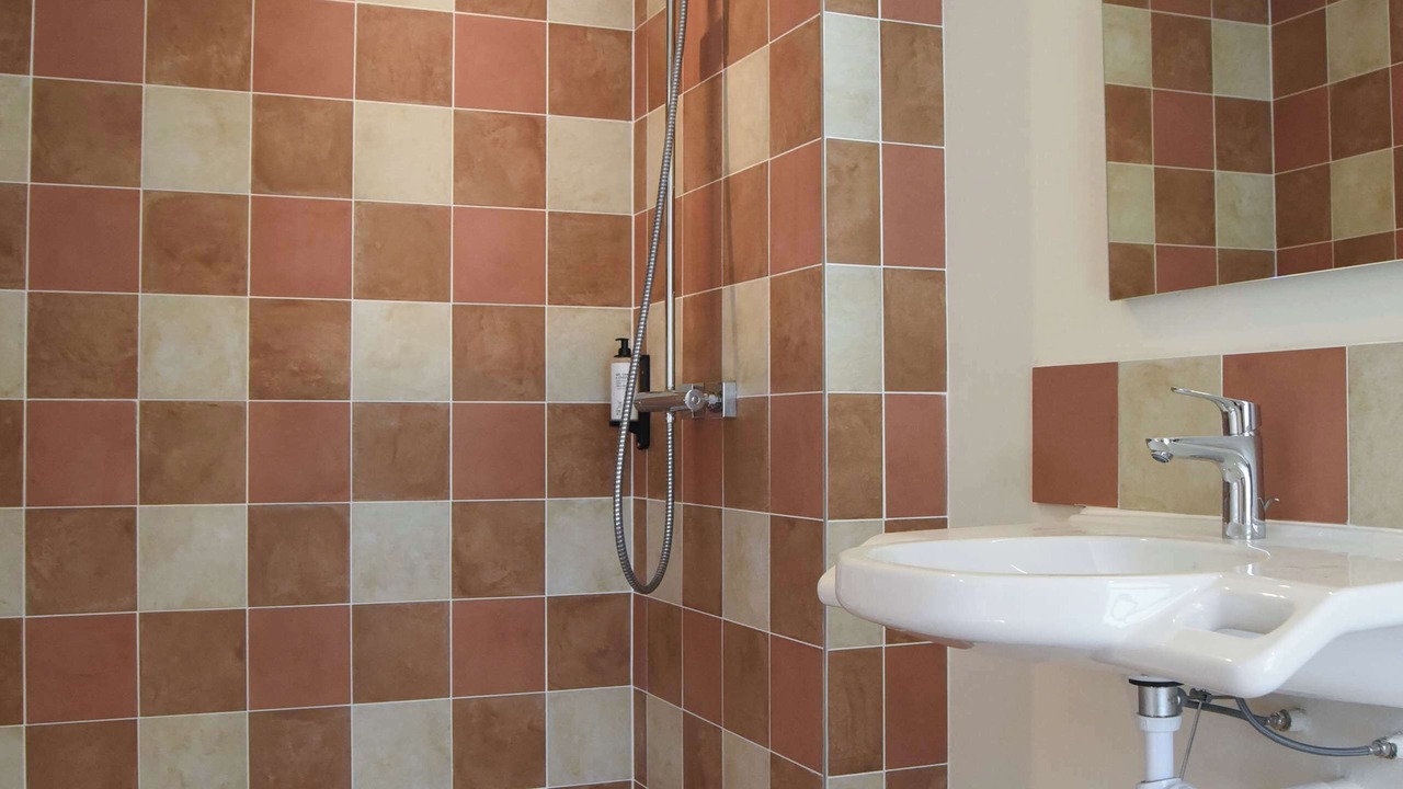 Photo of Bathroom in Flers
