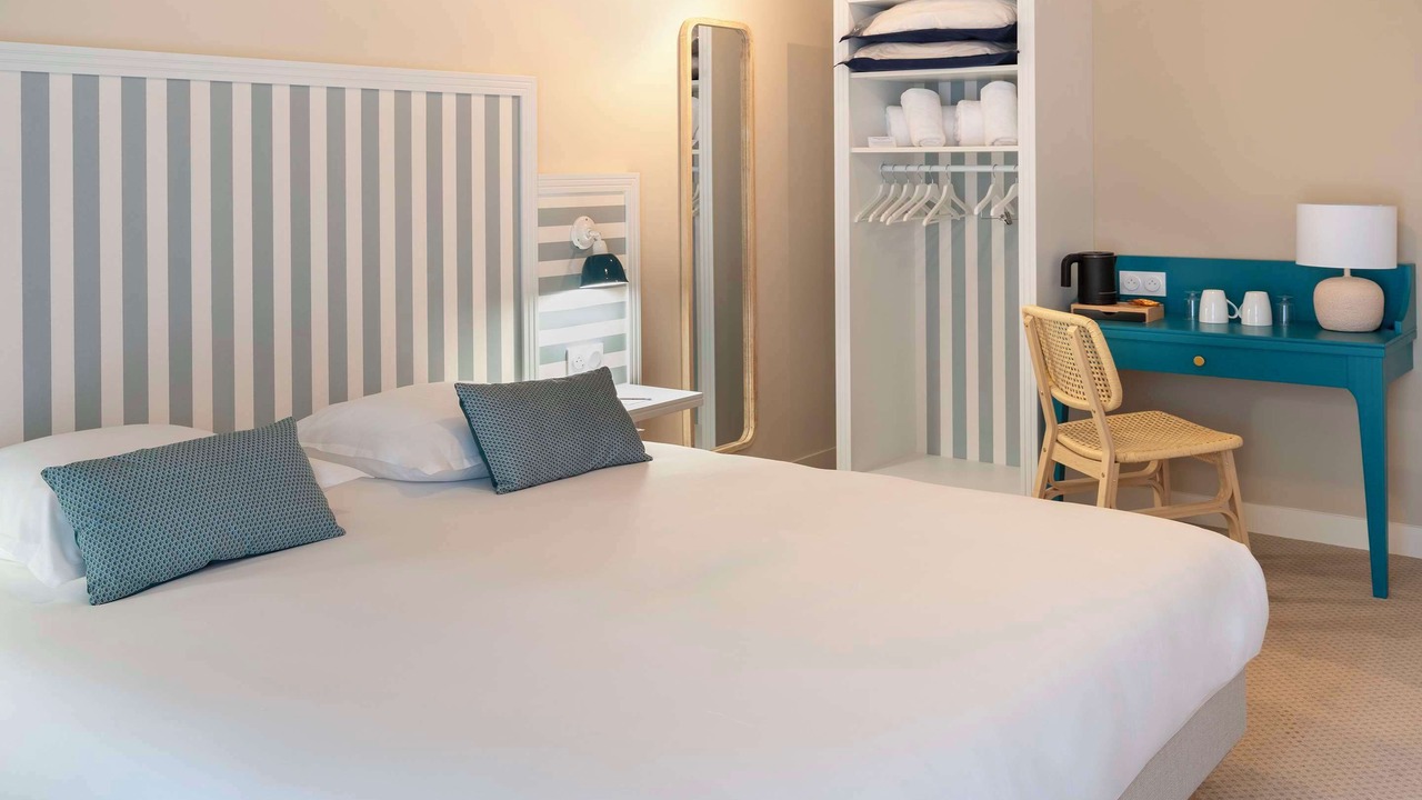 Photo of Bedroom in Flers