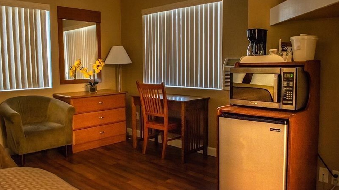 Photo of Bedroom in Shady Cove