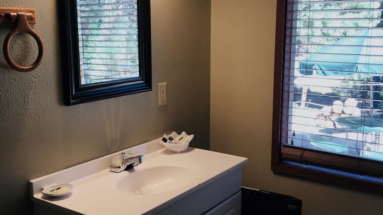 Photo of Bathroom in Kaweah