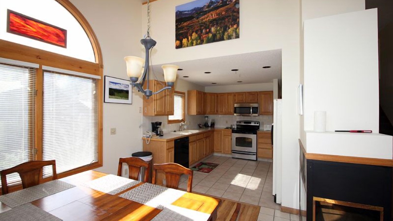 Photo of Livingroom in Estes Park