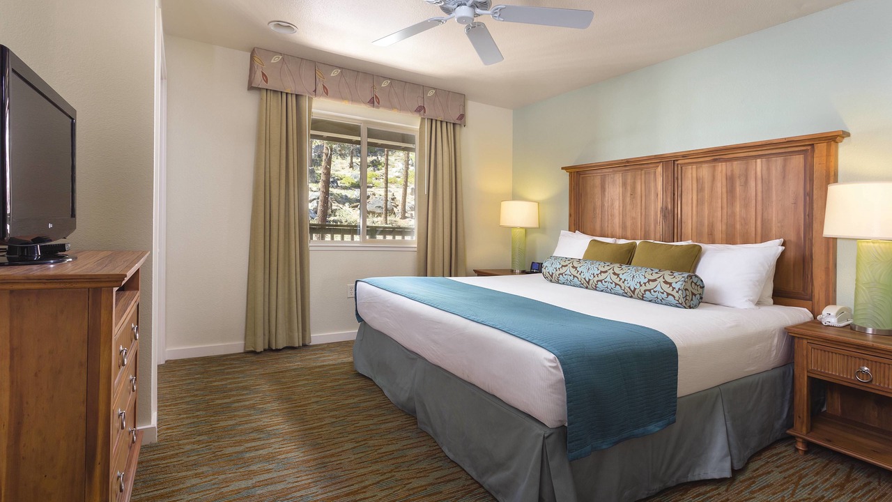 Photo of Bedroom in Round Hill Village