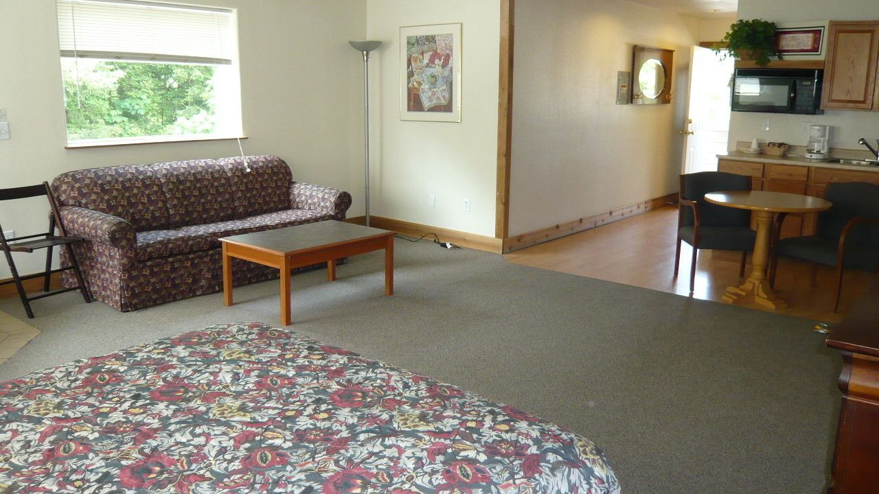 Photo of Others in Gold Bar