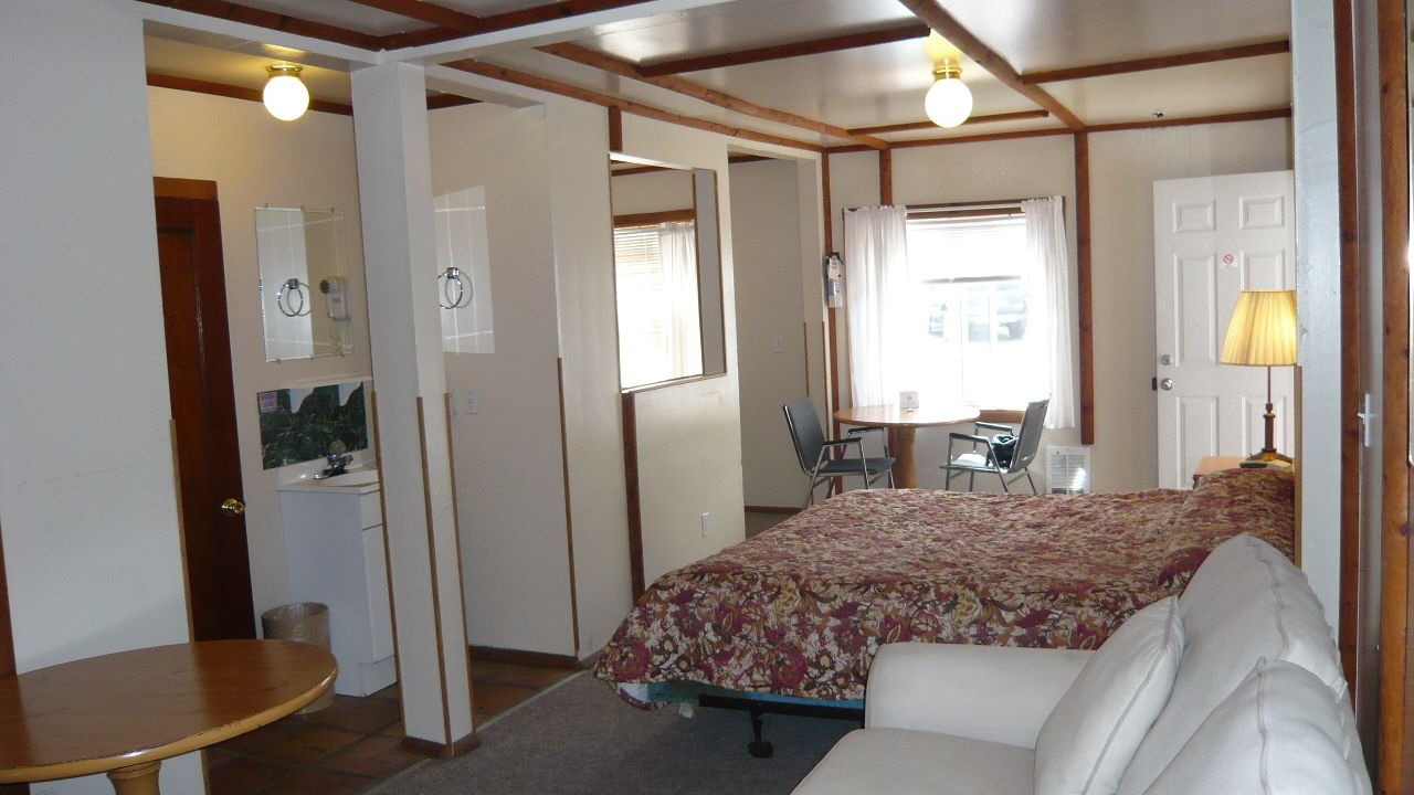 Photo of Others in Gold Bar