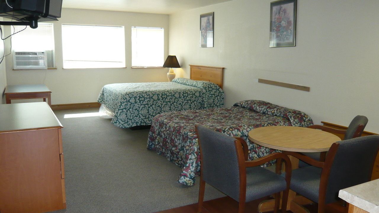 Photo of Others in Gold Bar