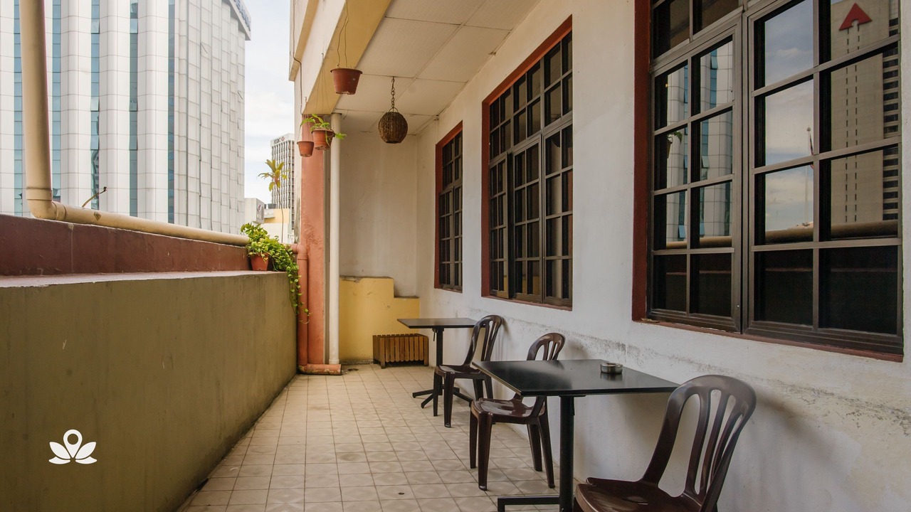 Photo of Patio Balcony in Chinatown