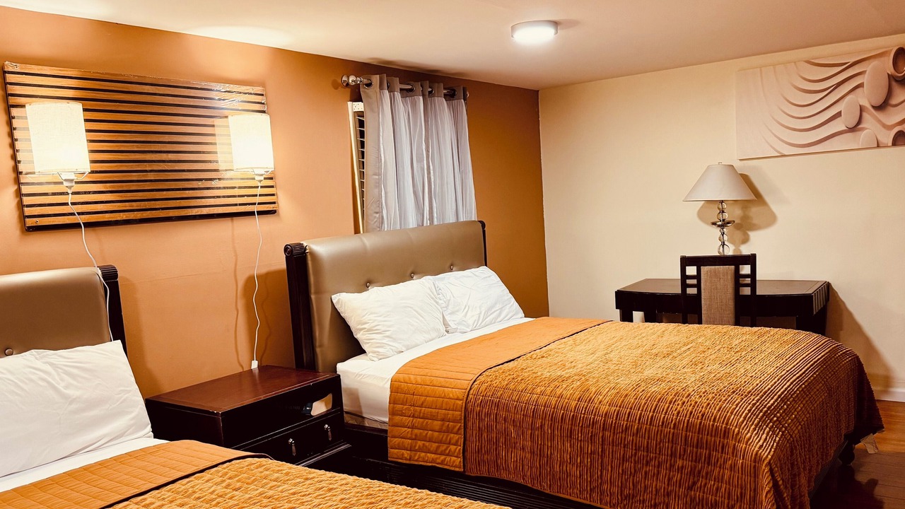 Photo of Bedroom in Shinnecock Hills