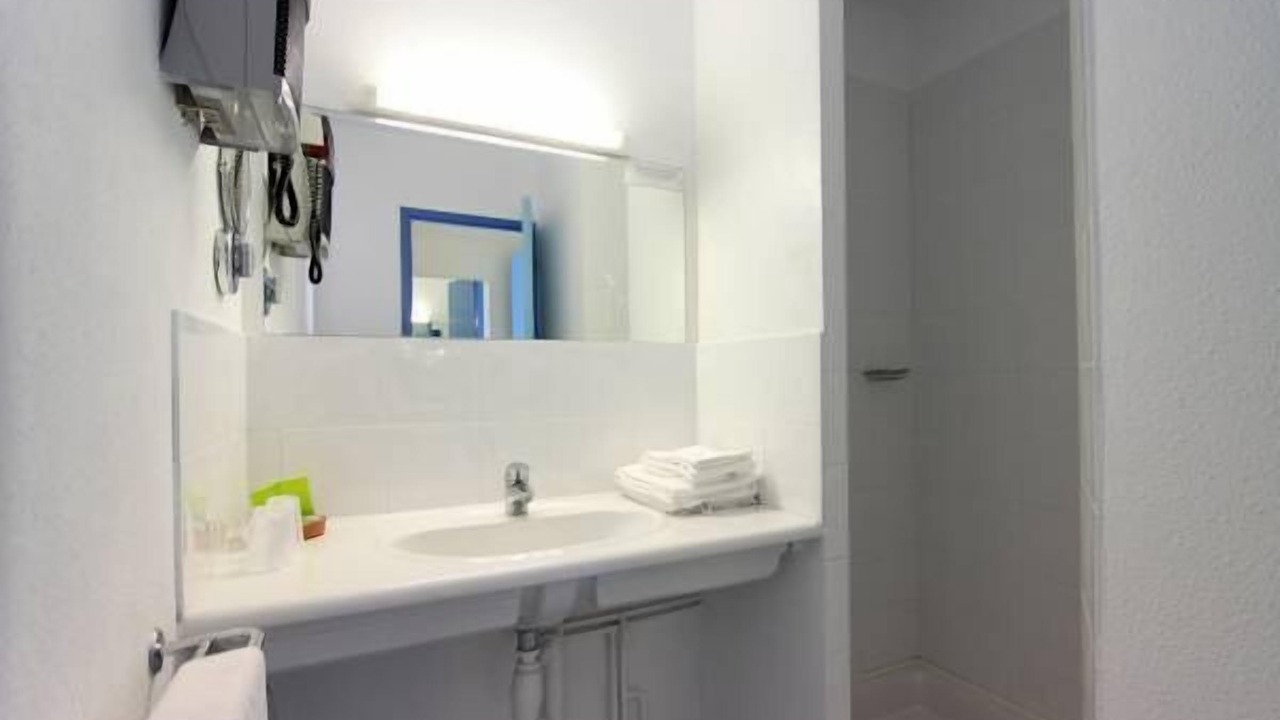 Photo of Bathroom in Mas-Saint-Chely
