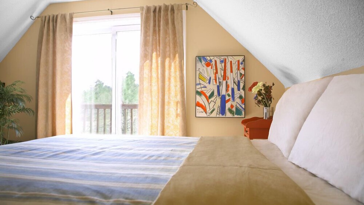 Photo of Bedroom in Lansdowne