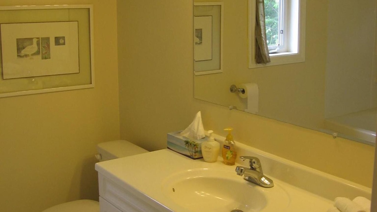 Photo of Bathroom in Lansdowne