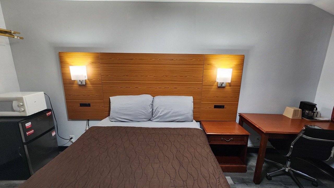 Photo of Bedroom in Webster Crossing