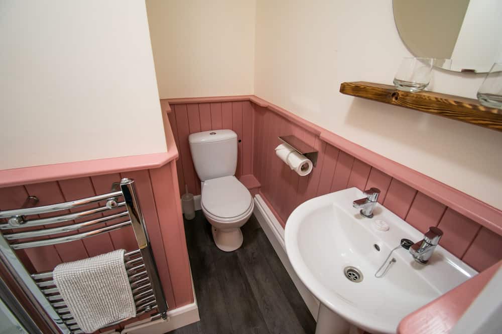 Photo of Bathroom in Cottingham