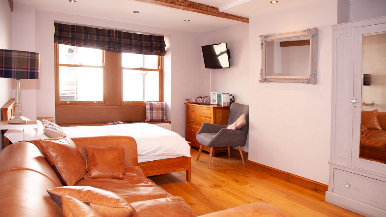 Photo of Others in Hepworth