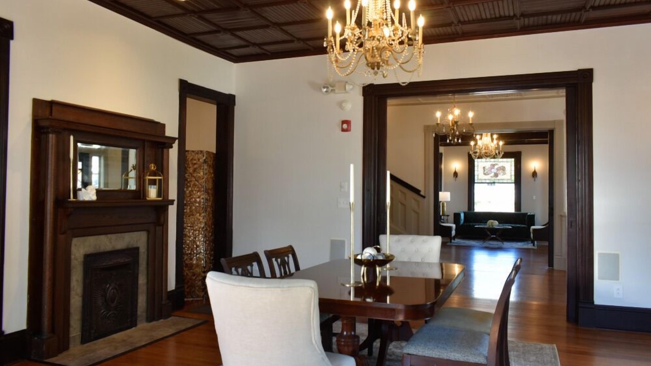 Photo of Others in Monroe