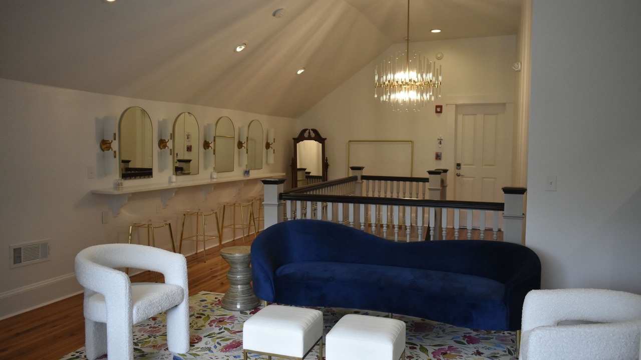 Photo of Others in Monroe