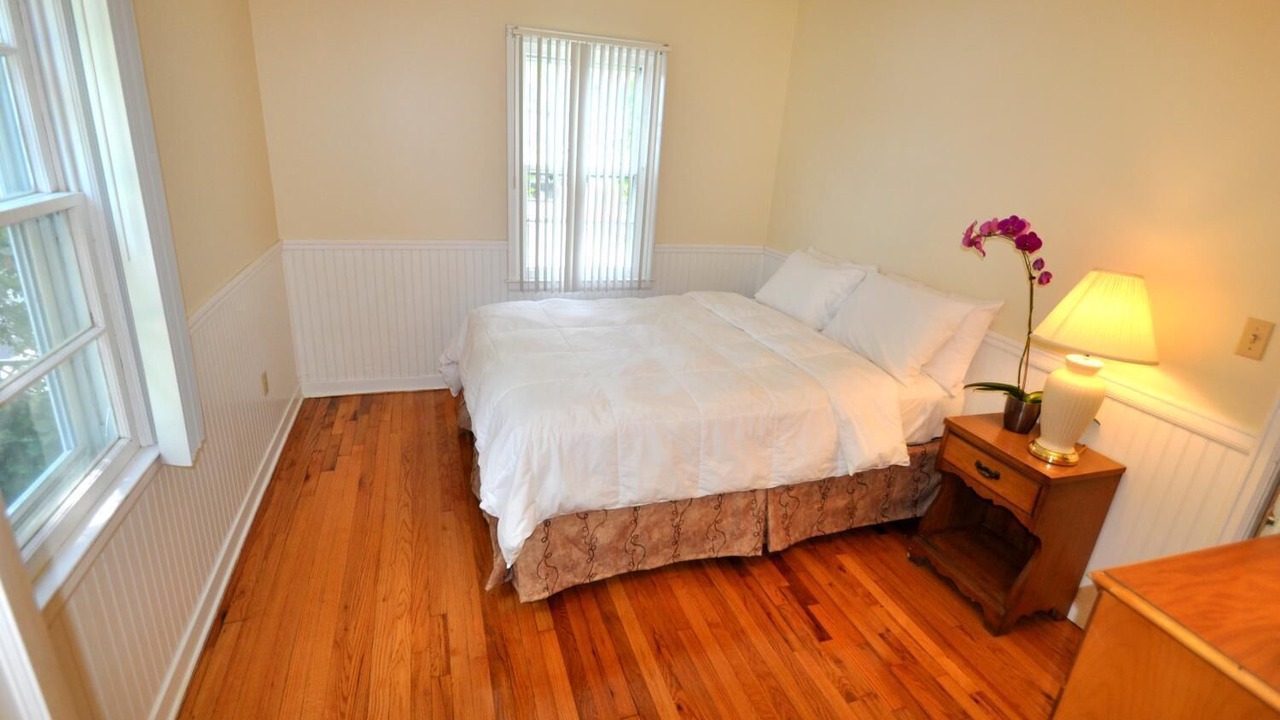 Photo of Bedroom in Lake George