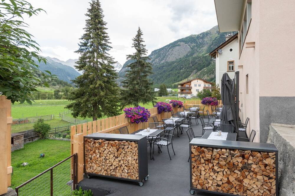 Photo of Patio Balcony in Zernez