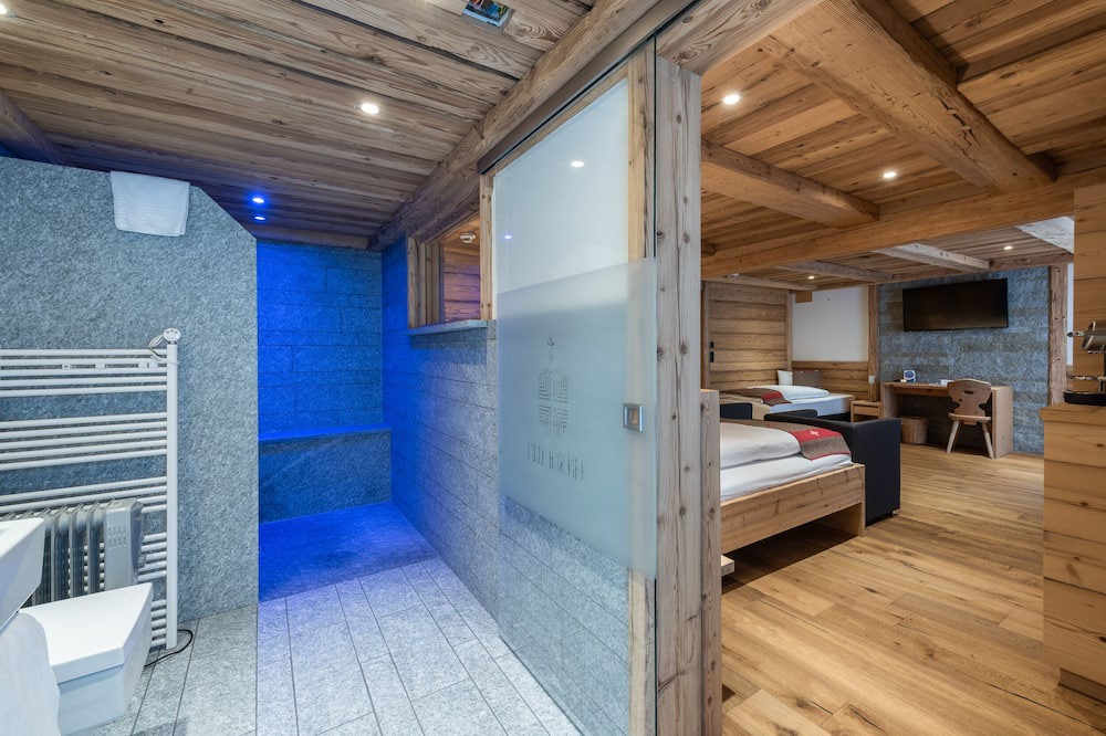 Photo of Bathroom in Zernez