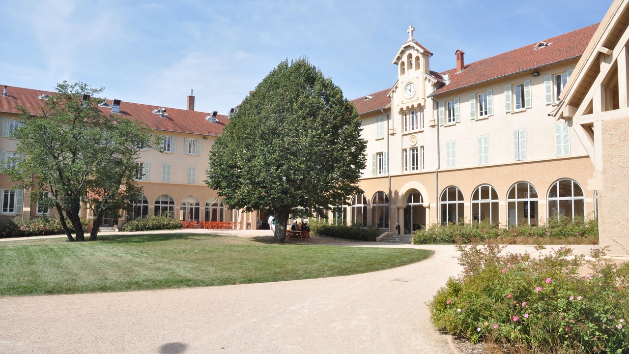 Photo of Outdoor in Francheville Le Bas
