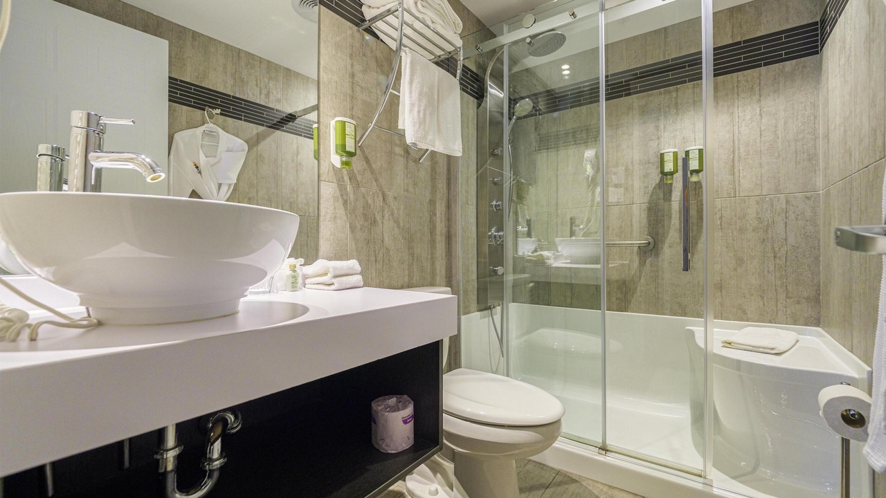 Photo of Bathroom in Lac-Brome