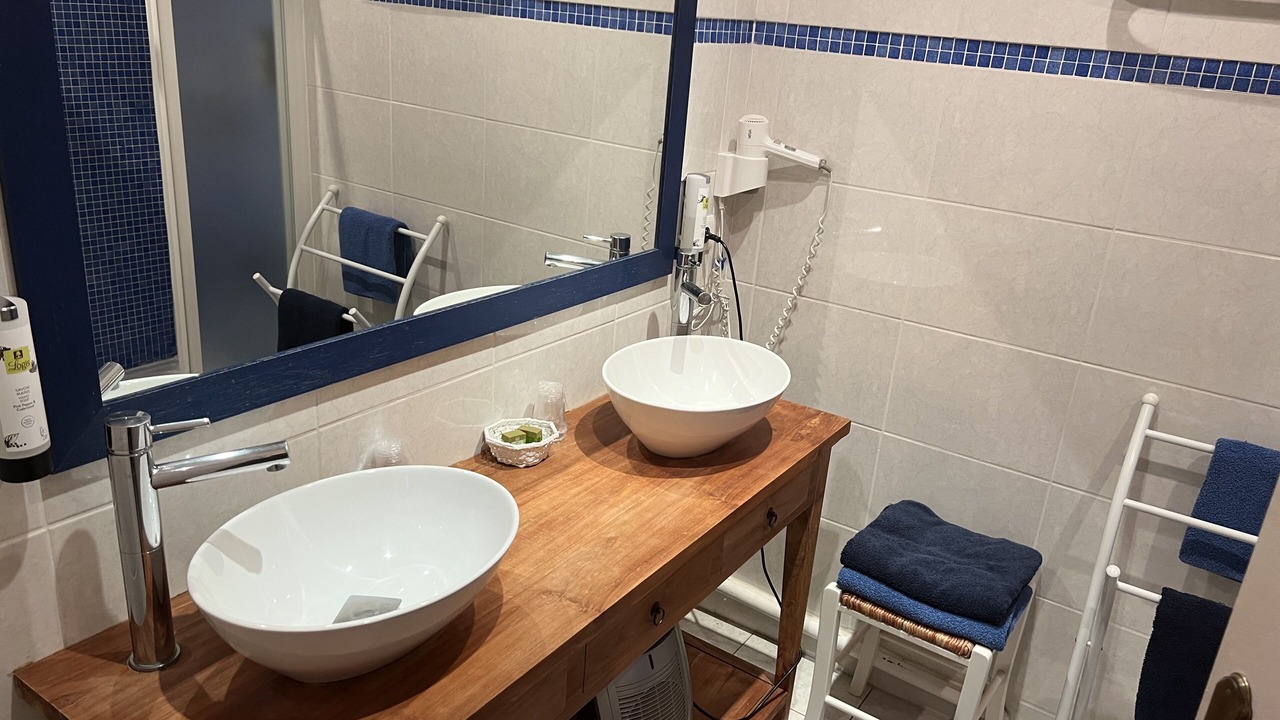 Photo of Bathroom in Soublecause
