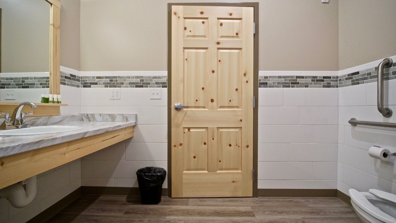 Photo of Bathroom in Cadillac