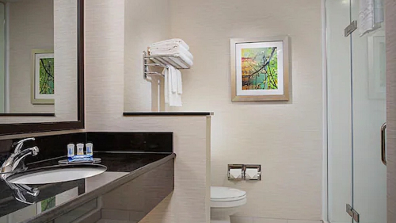 Photo of Bathroom in Monaca