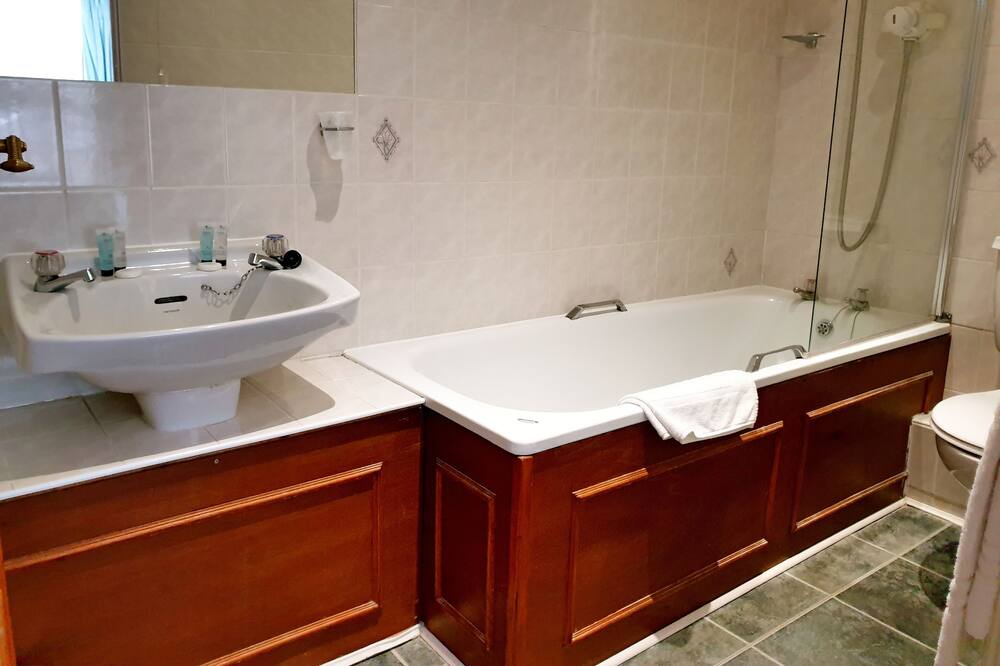 Photo of Bathroom in Saffron Walden