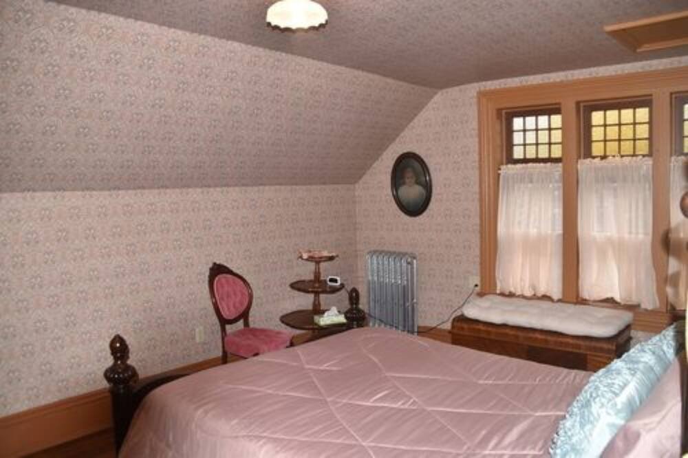 Photo of Bedroom in Leetonia