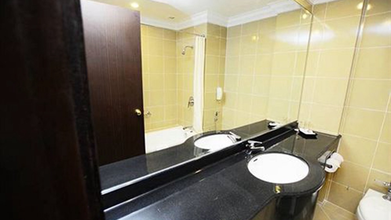 Photo of Bathroom in Pegawai