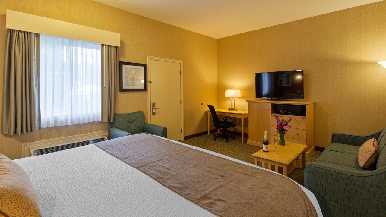 Photo of Bedroom in Salsbury Cove