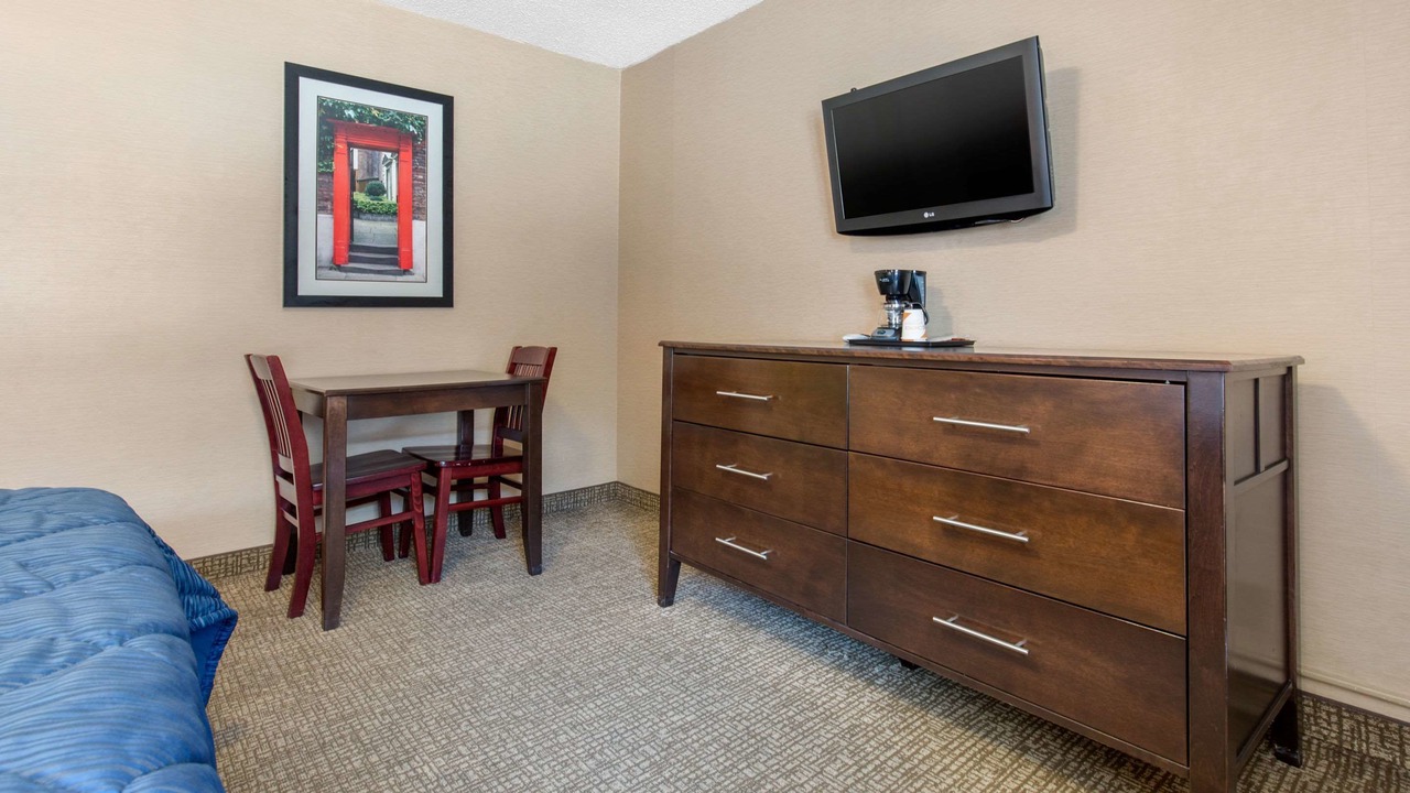 Photo of Bedroom in Peterson Park
