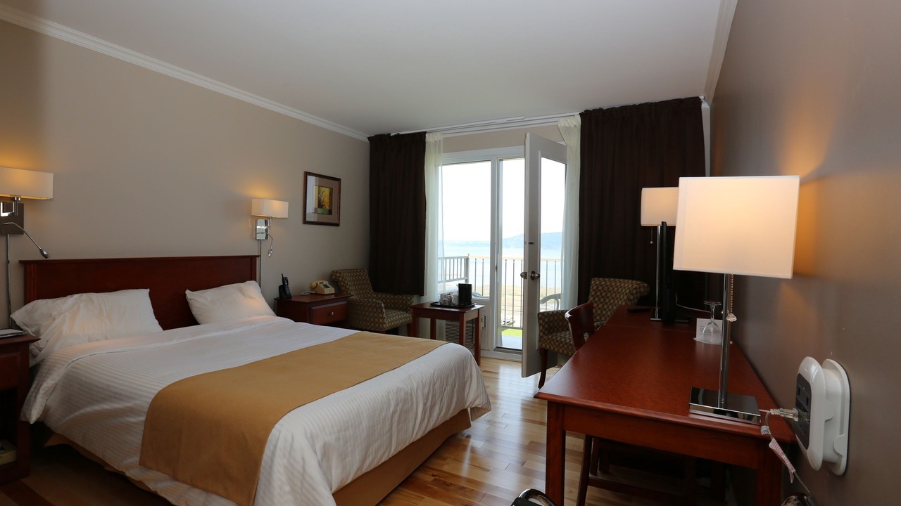 Photo of Bedroom in La Baie